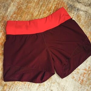 Old Navy Active Mid-Rise 4-Way Stretch Mesh-Trim Run Shorts